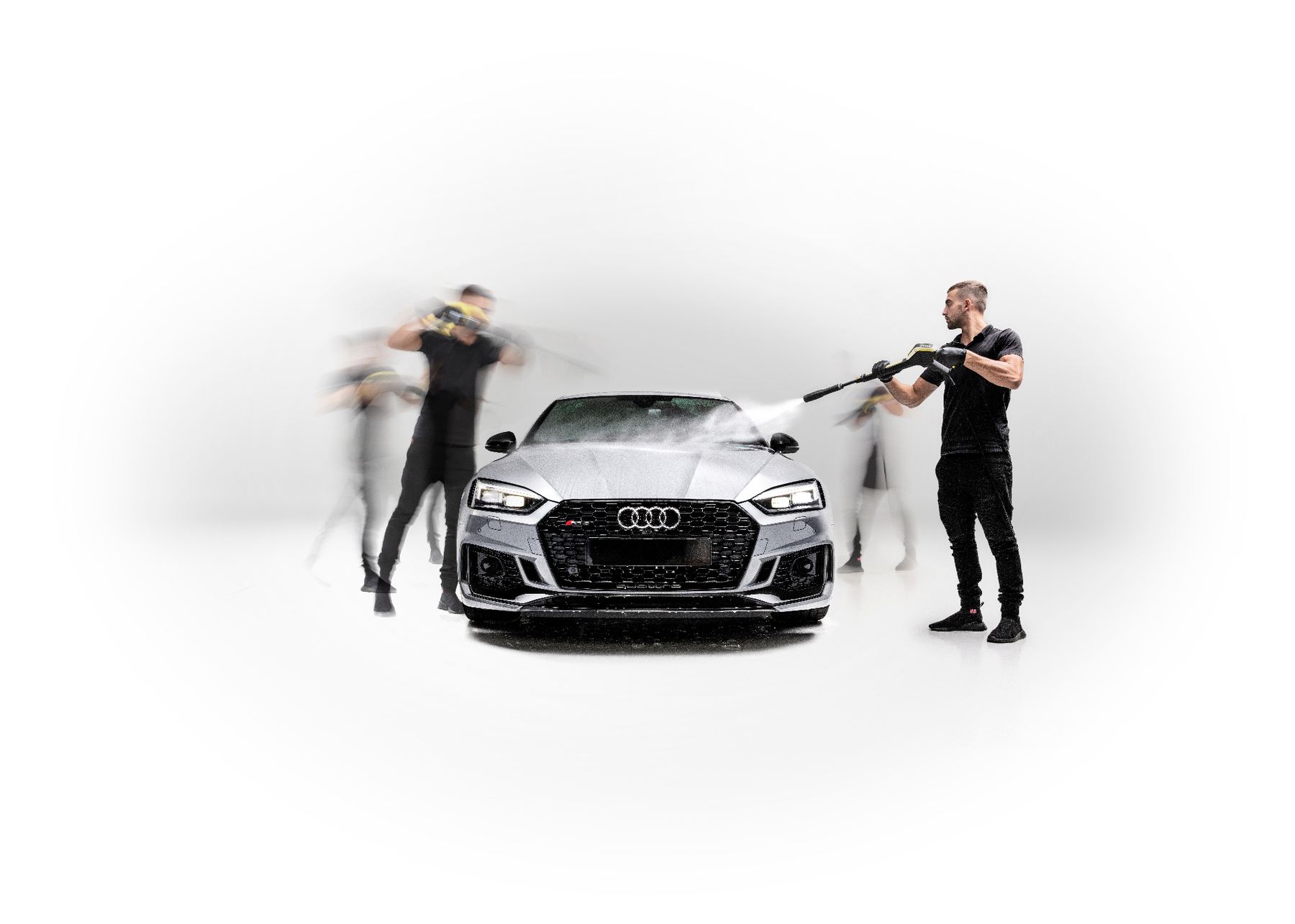 Carfē team detailing an Audi RS5